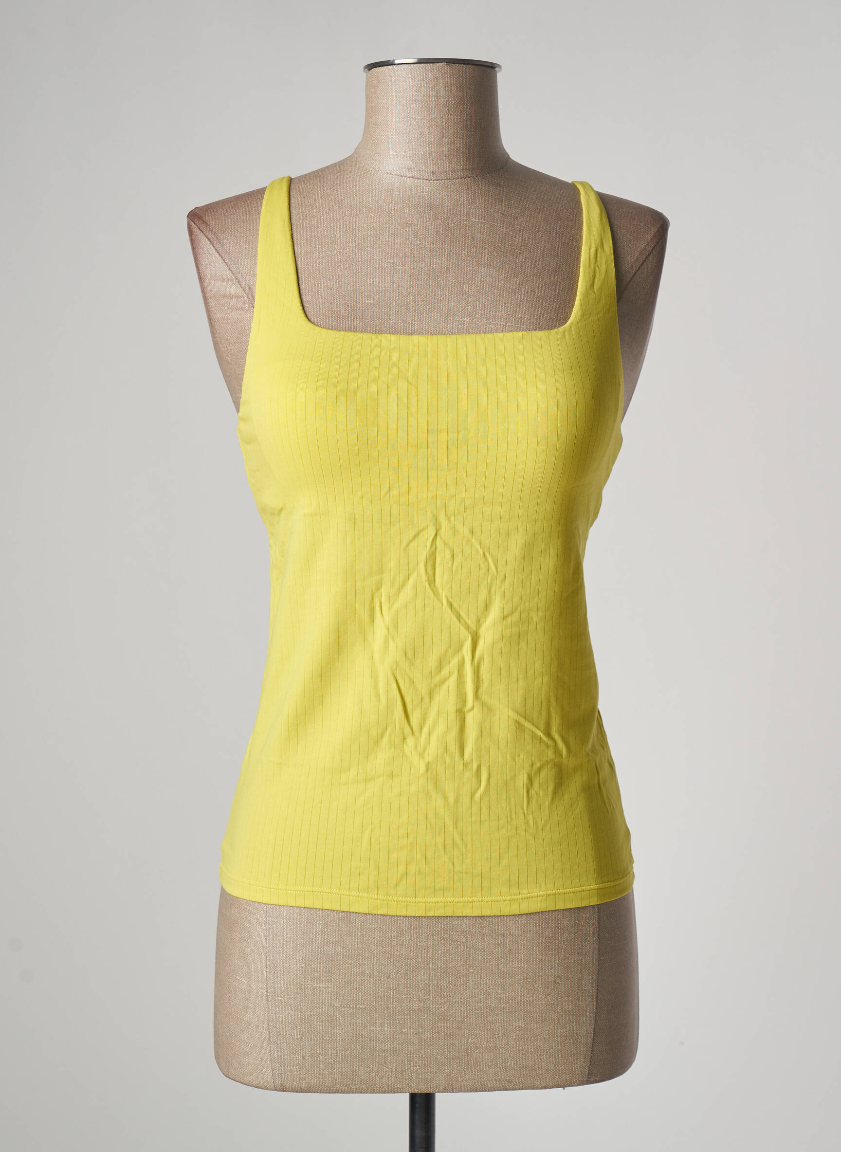 debardeur soutien gorge
